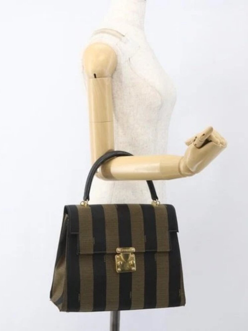 FENDI Pecan Canvas Hand Bag Black Brown gold Auth 165003 - Picture 14 of 16